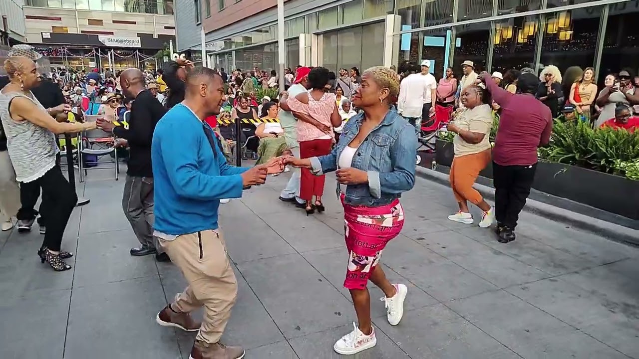 1st ANNUAL HARPER'S SQUARE STEPPIN CONTEST/ HOSTED BY DJ ET TAYLOR & SPECIAL GUEST SAMANTHA CHATMEN