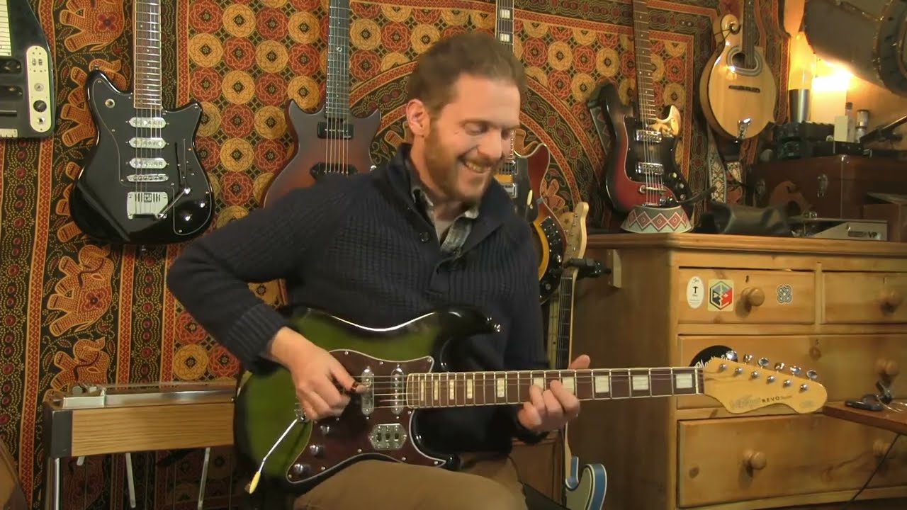 The Vintage Revo Deluxe - All you need in a 3 pickup guitar, and more! (And it's short scale!😁 )