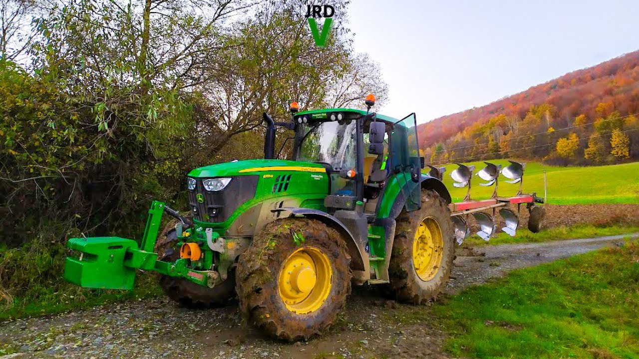 PLOWING - JOHN DEERE 6155M