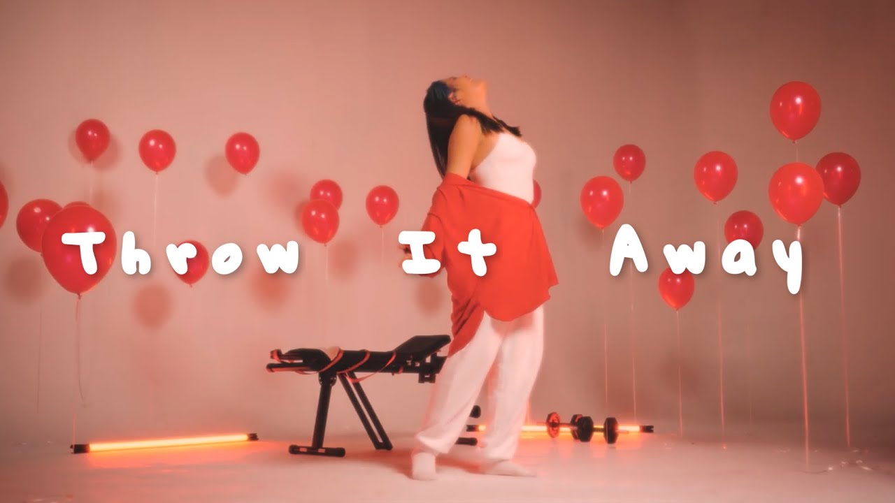 Throw It Away - Daniela De Izcue