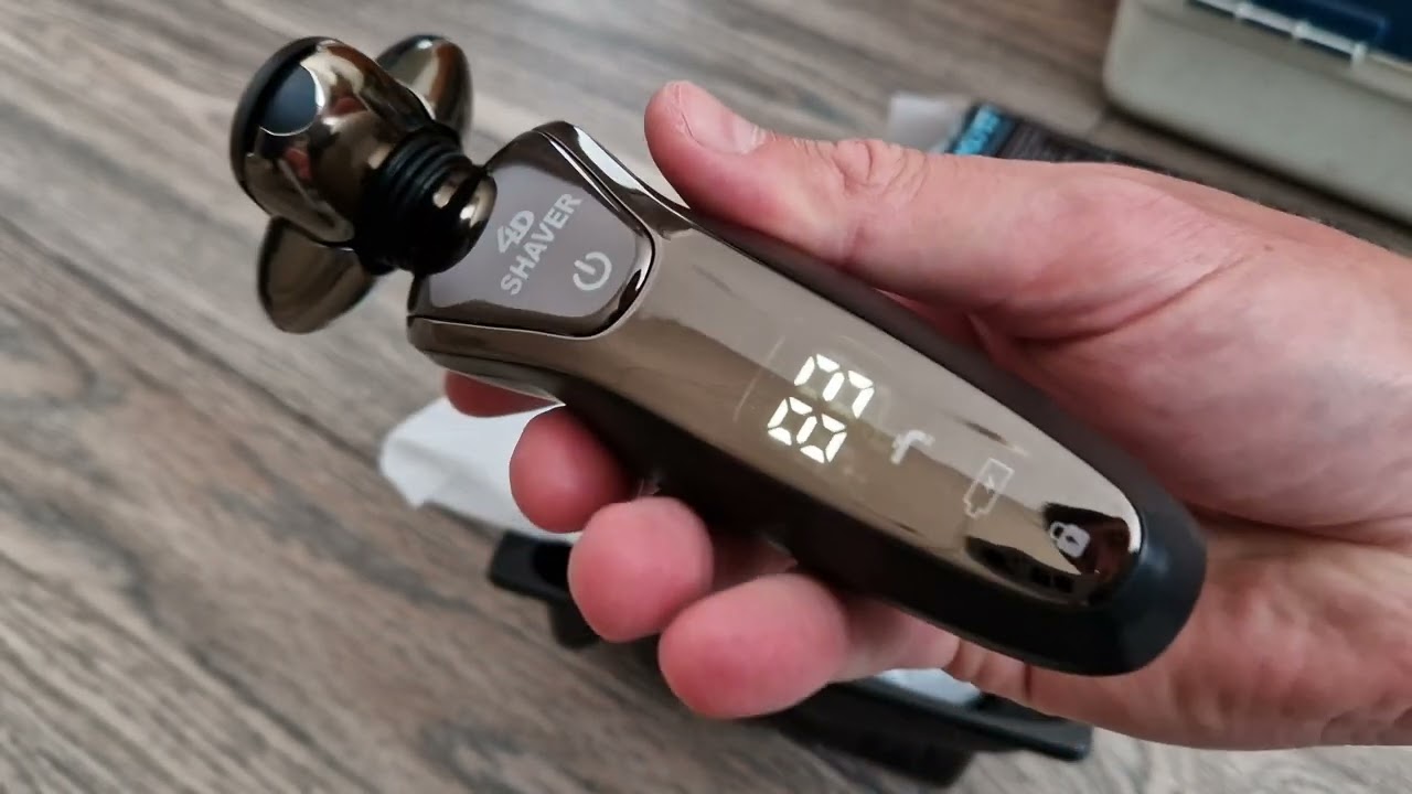 SHAVER 4D Unboxing/ Akumuliatorinė barzdaskutė i&scaron;pakavimas
