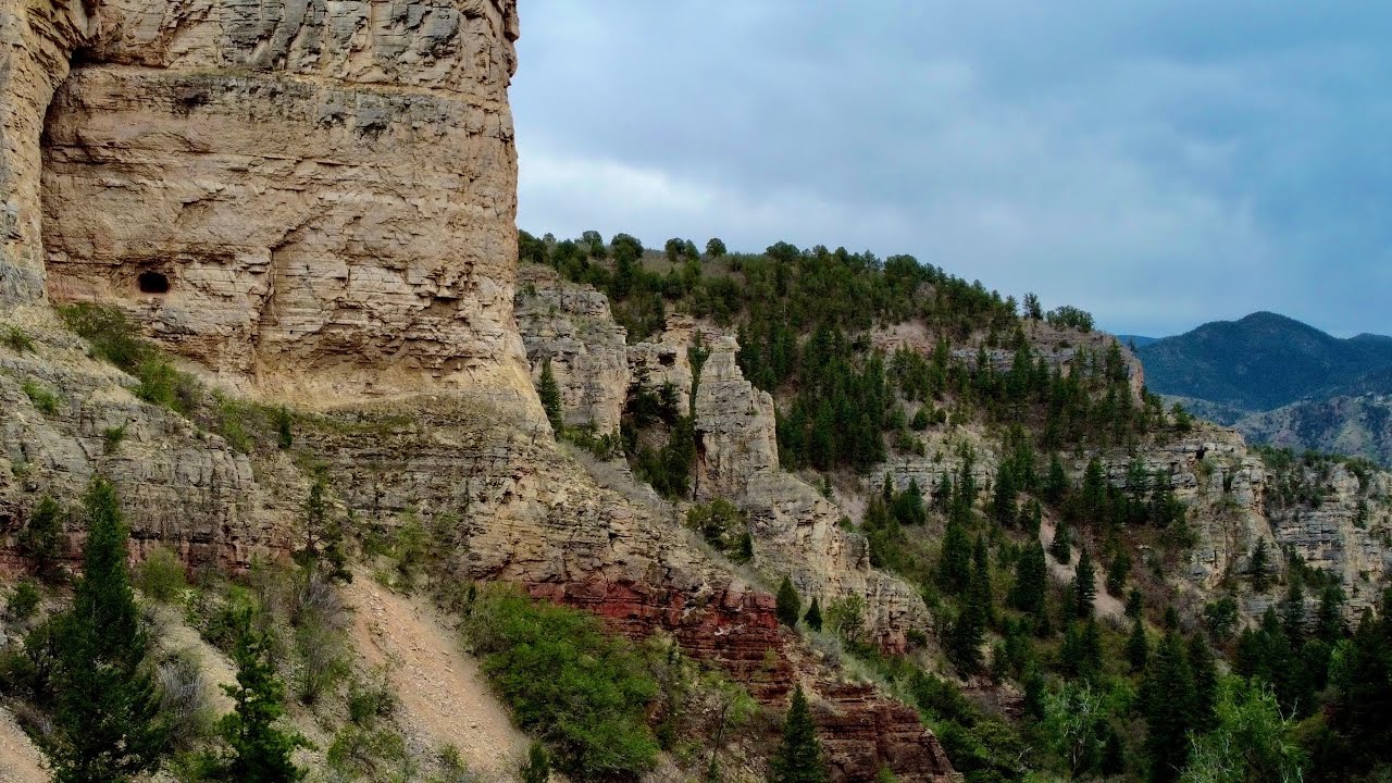 Hiking Williams Canyon near Historic Manitou Springs