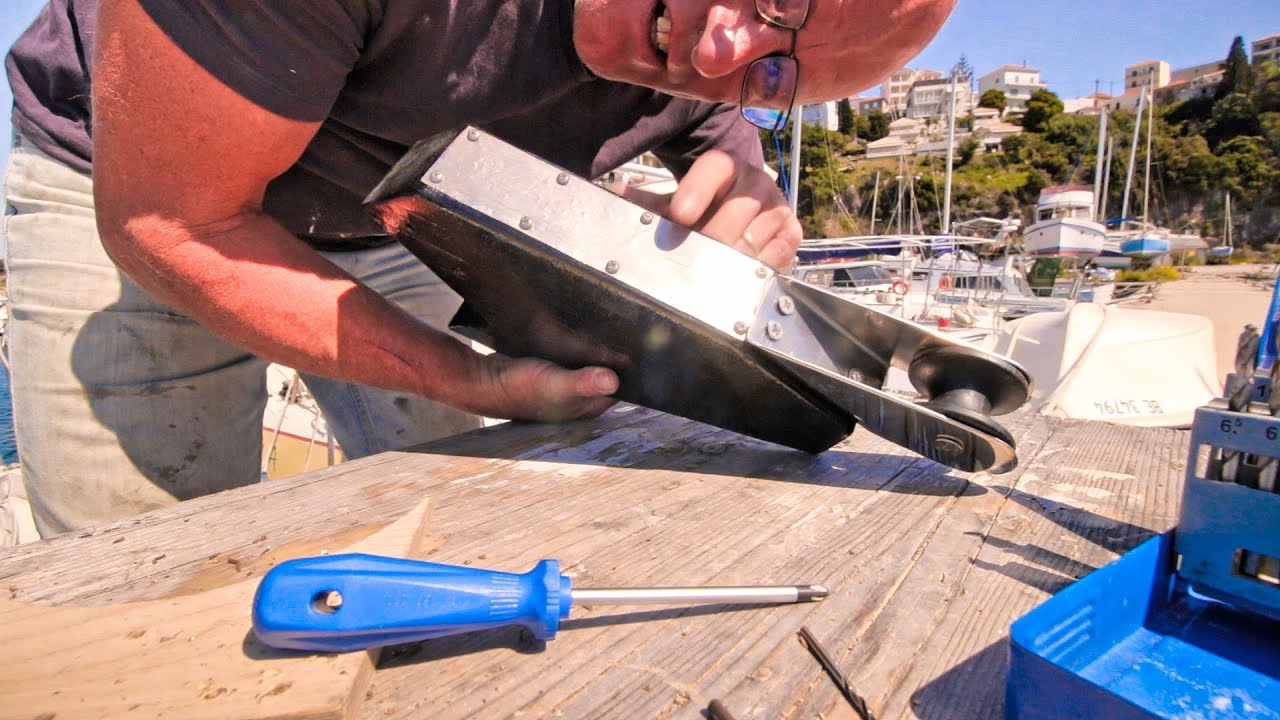 DIY support for Mantus anchor. Sailing Exodos, ep.31