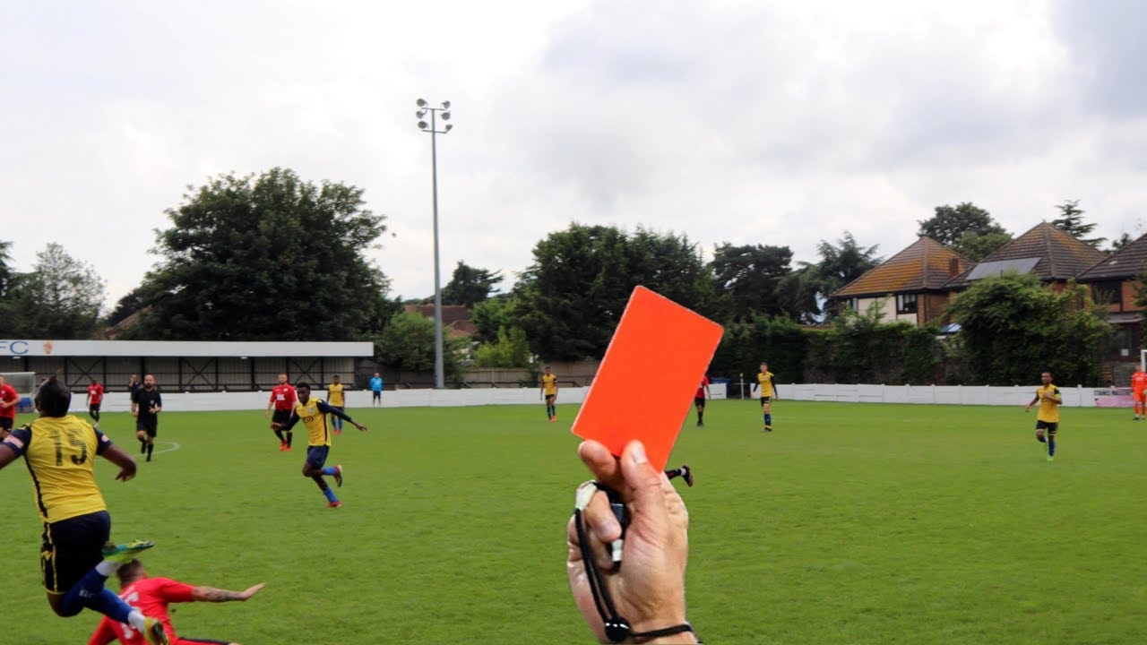 HORROR TACKLE! Staines Town FC VS Wraysbury Village FC