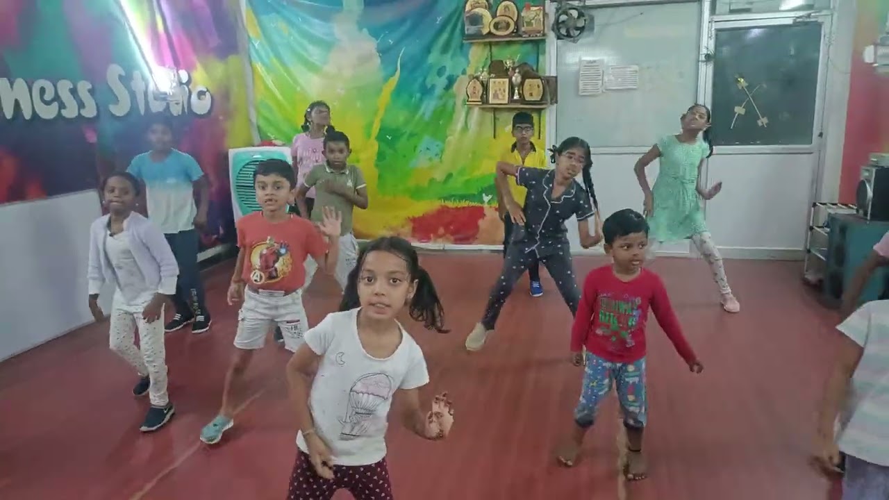 Ranu Bombai ki ranu  video song kids 