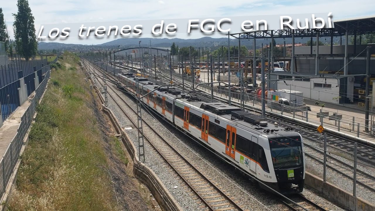 Los trenes de FGC en Rubí