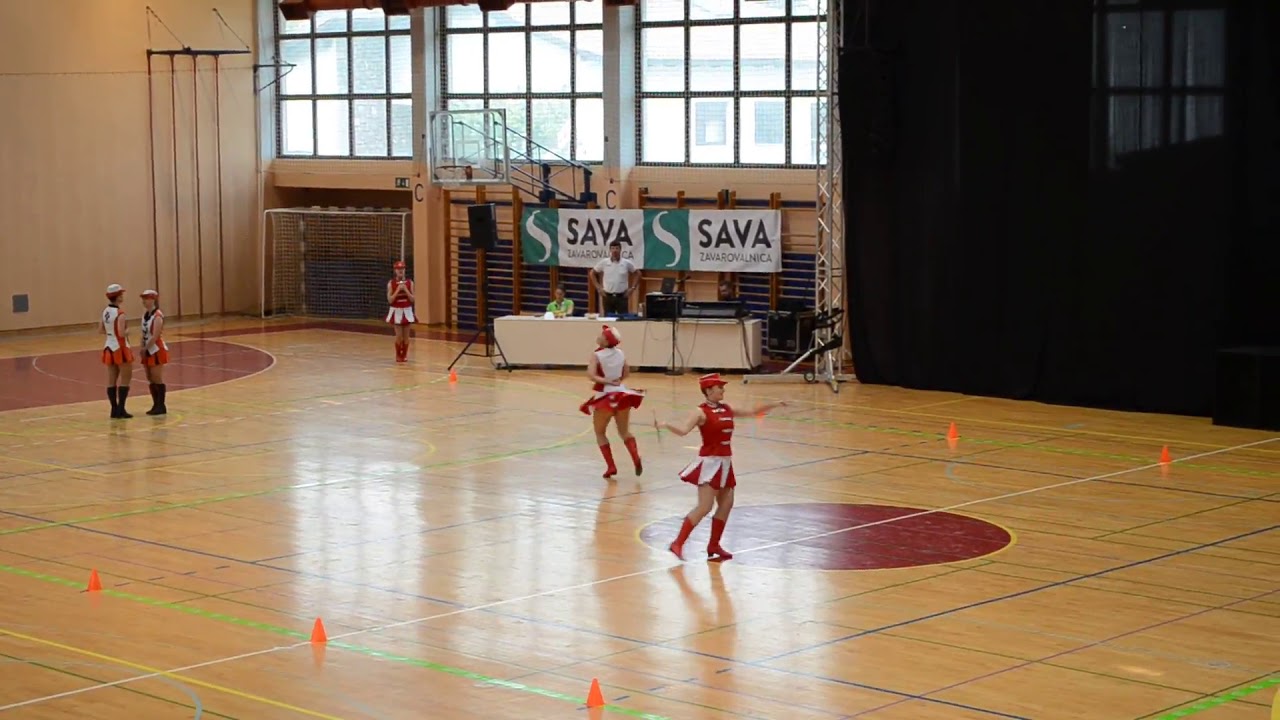 DP 2019, par senior - Ula Fink in Nina Marija Kumer | Novomeške mažorete