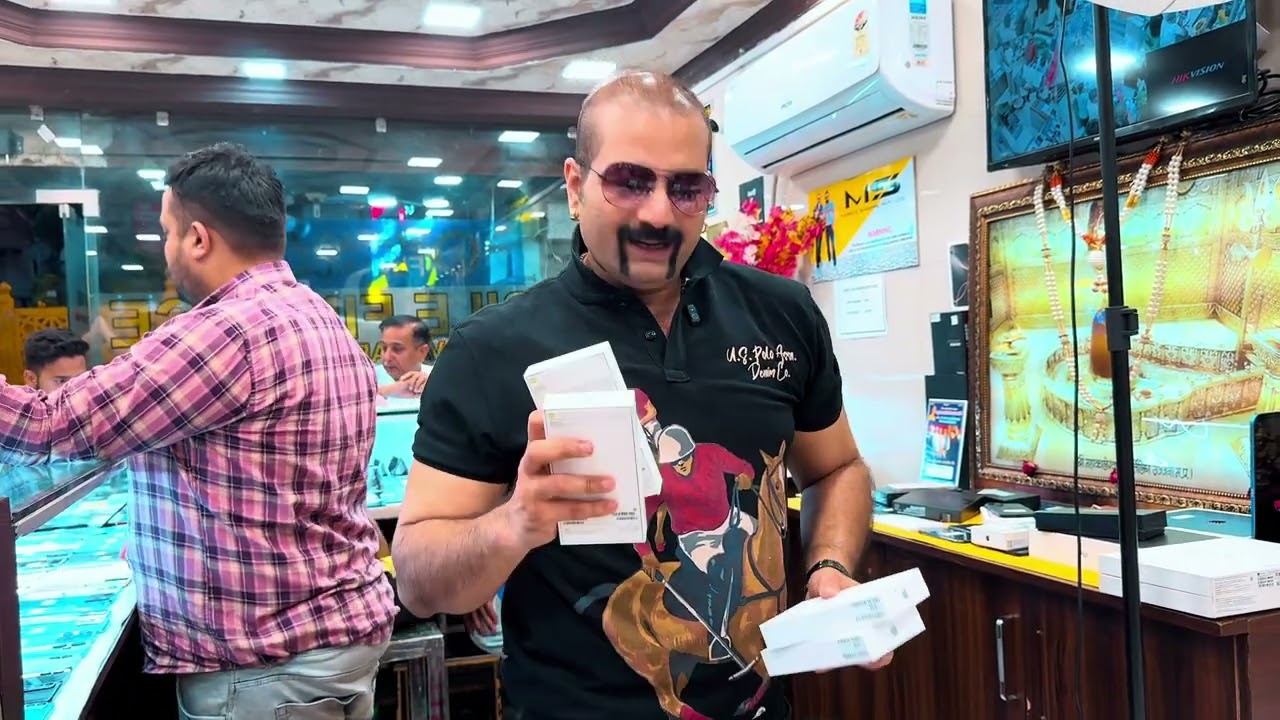 MS Mobile Shoppe is one of the most trusted mobile shops in Agra & Delhi