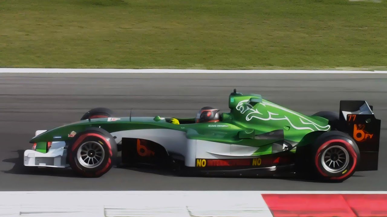 2004 Jaguar R5 F1 V10 - FULL SPEED on Empty Track - INSANE Sound!