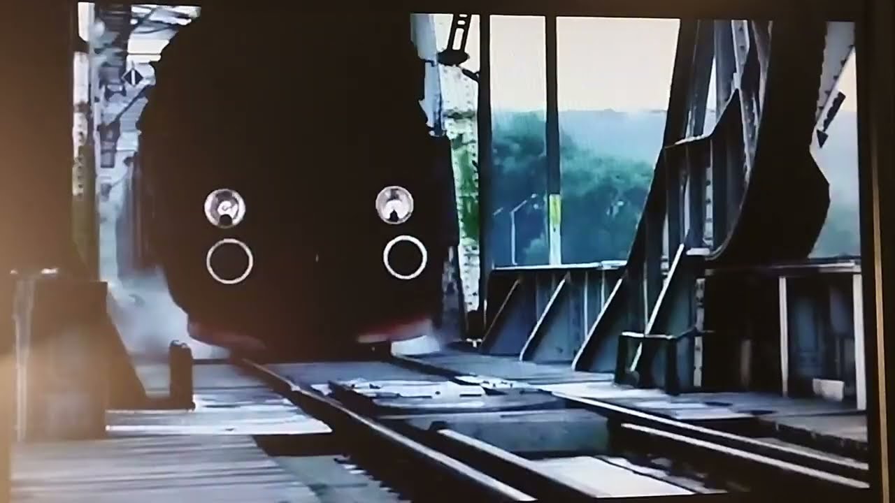 PKP TY2/TY42 w filmie Most 2003.