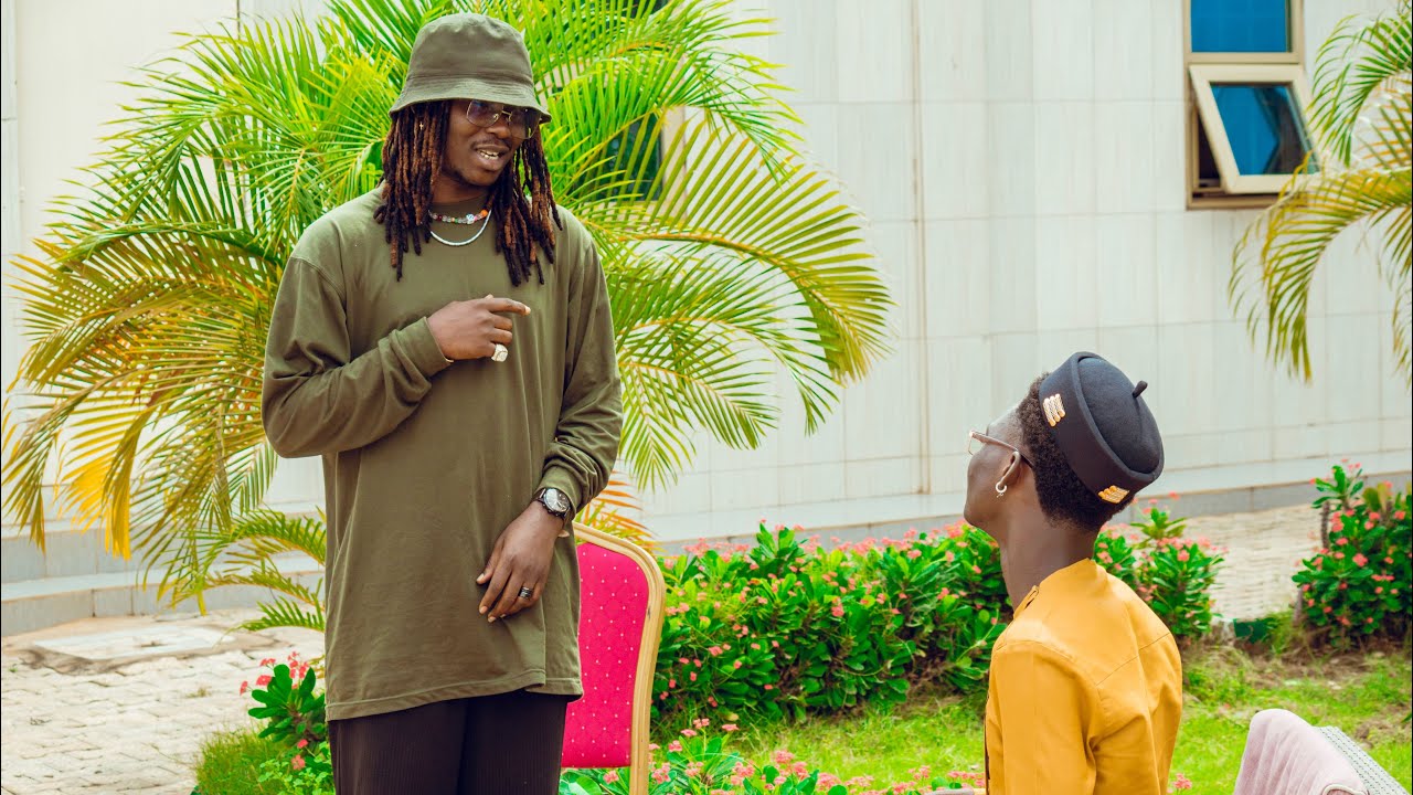 Black-T igwe rend visite au roi Kaglan 👑
