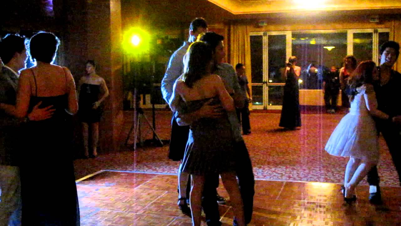 TWILIGHT ITACON 2010 BALLO TRA ROBERTA VENDITTI E ALEX MERAZ