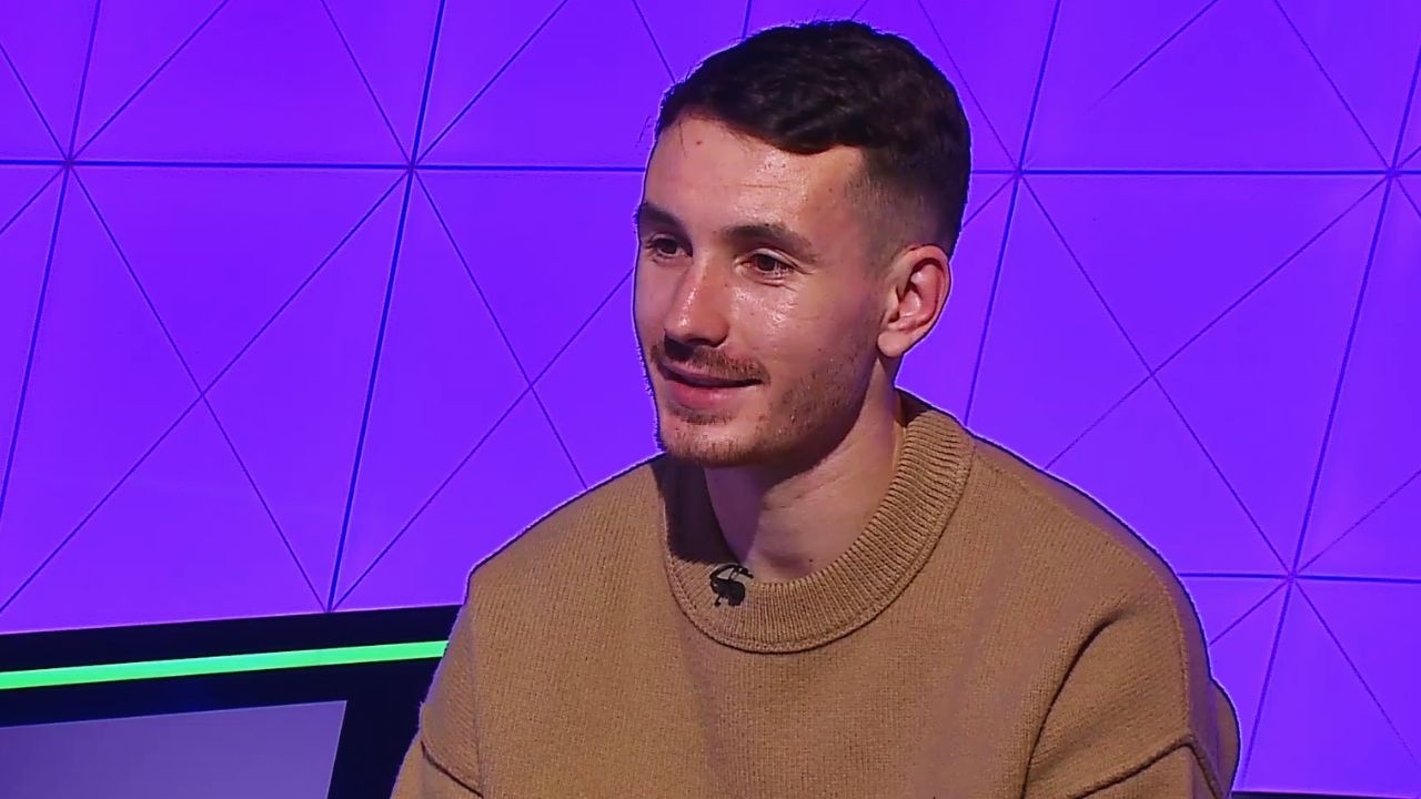 ”Cum te numesc colegii după ce ai marcat pe bandă rulantă? - Raul Opruț, Dinamo, la Întrebați și Voi