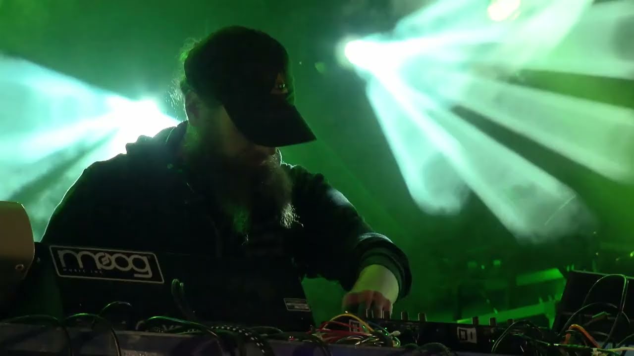 Afturmath live at What Hackers Yearn 2025