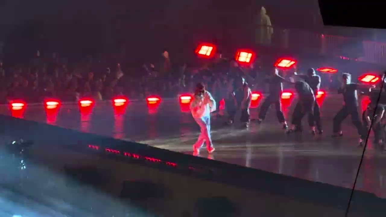 EoO - Bad Bunny - DeBÍ TiRAR MáS FOToS World Tour - Estadio GNP