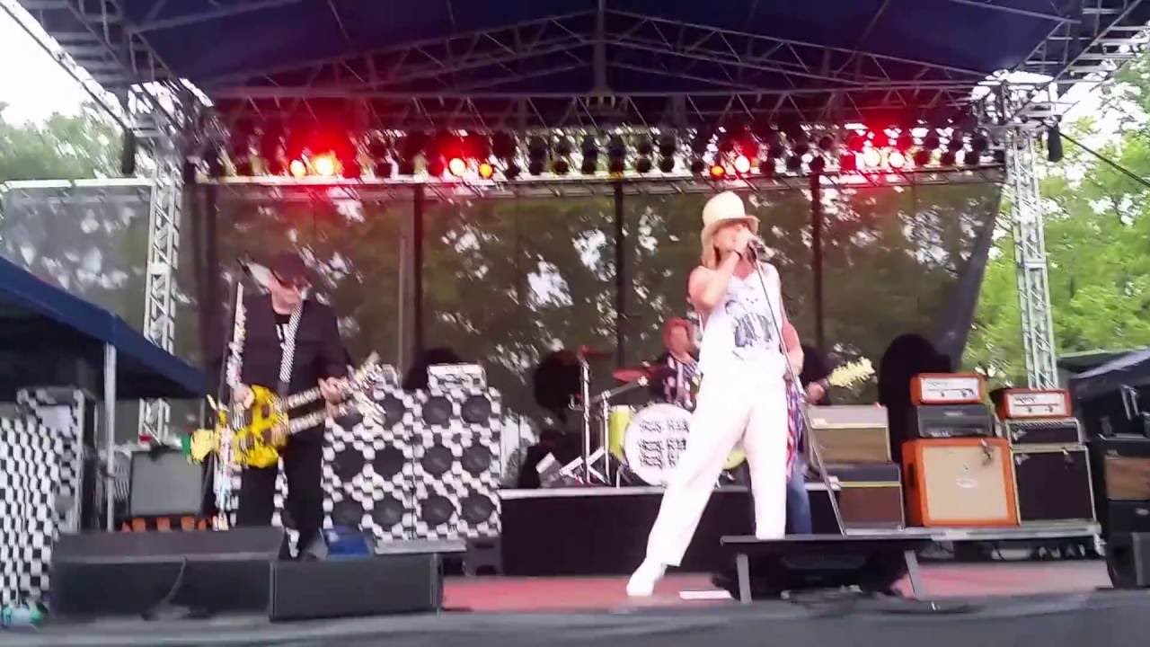 Cheap Trick - She's Tight (Live 7/2016 NC)