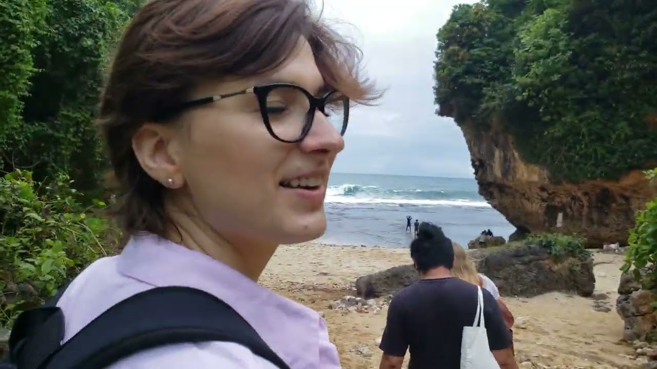 Travel to The South  @darya.yurkova @poliasos #pantaibarudijogja #dolanjogja #jogjaistimewa #pantai
