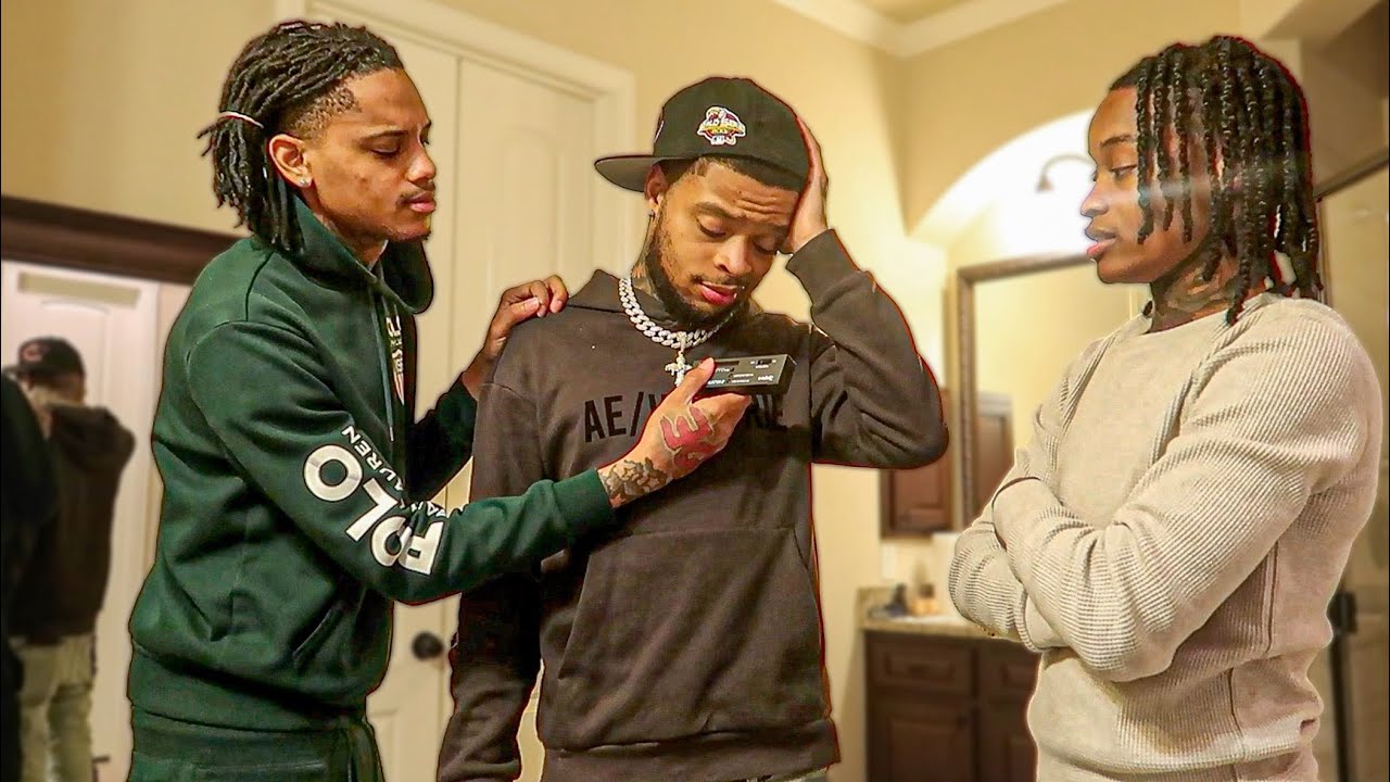 DIAMOND TESTING THE NEW $20,000 CHAIN JAZZ BROUGHT AMAR *he was so heated*
