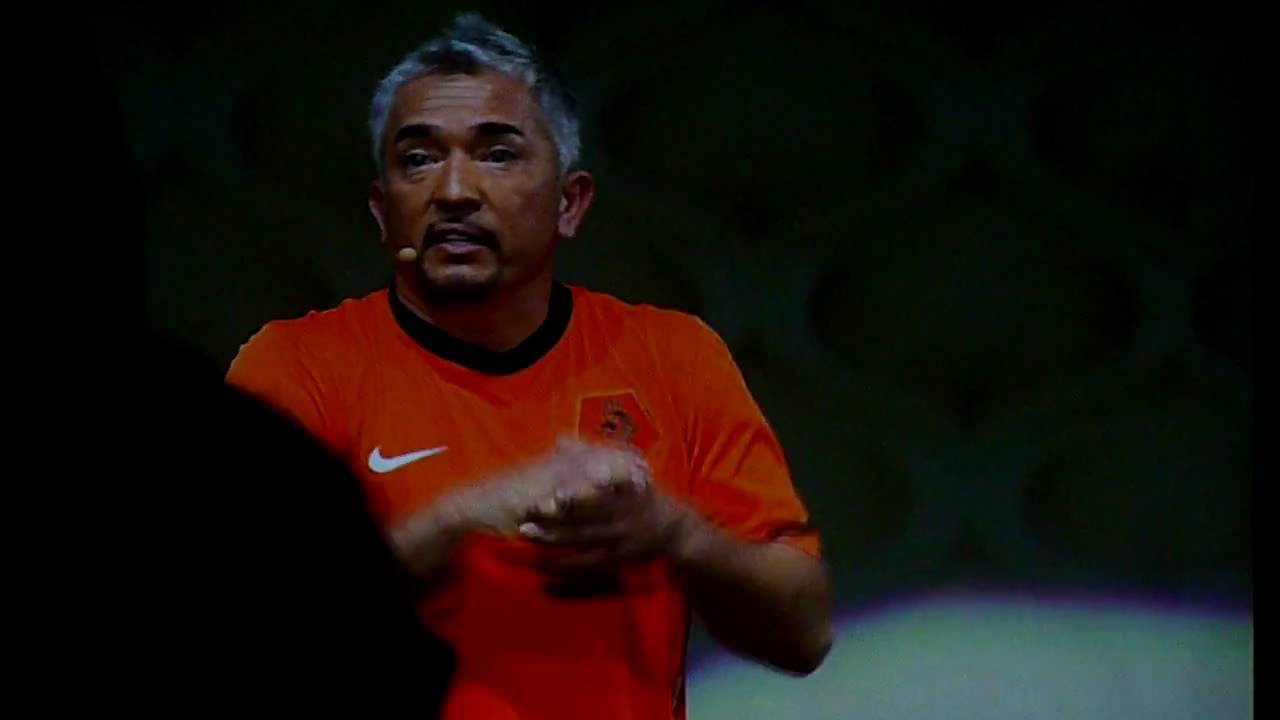 Cesar Millan live - Europe tour - Rottweiler and cat story