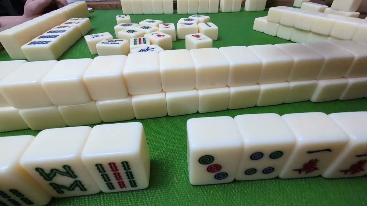 ASMR 玩麻雀、冗談 | Playing Mahjong and chitchatting | Jugando Mahjong y charlando