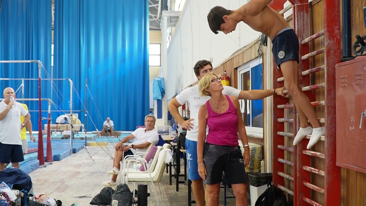EUROPEAN GYMNASTICS MAG JUNIOR TRAINING CAMP THESSALONIKI 2024 - FLEXIBILITY ON WALL BARS