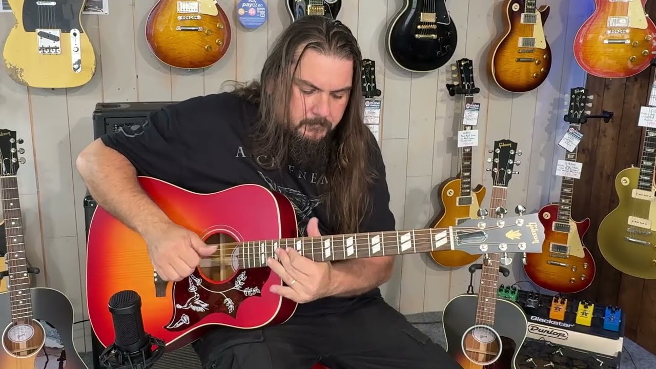Démo de 3 légendes Gibson : J-45, L-00 & Hummingbird ⎮ Laquelle est faite pour vous?