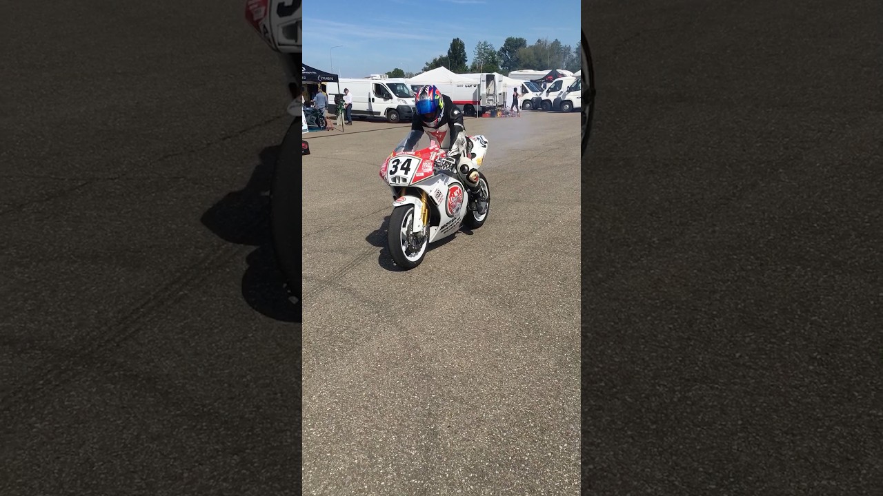 1993 SUZUKI RGV 500 KEVIN SCHWANTZ REPLICA 