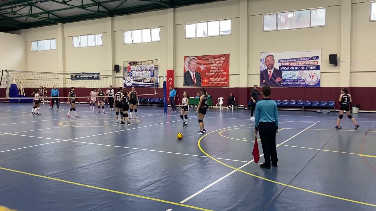 Haliç Akademi A - Bizimkent (2. Set) 25.12.2022