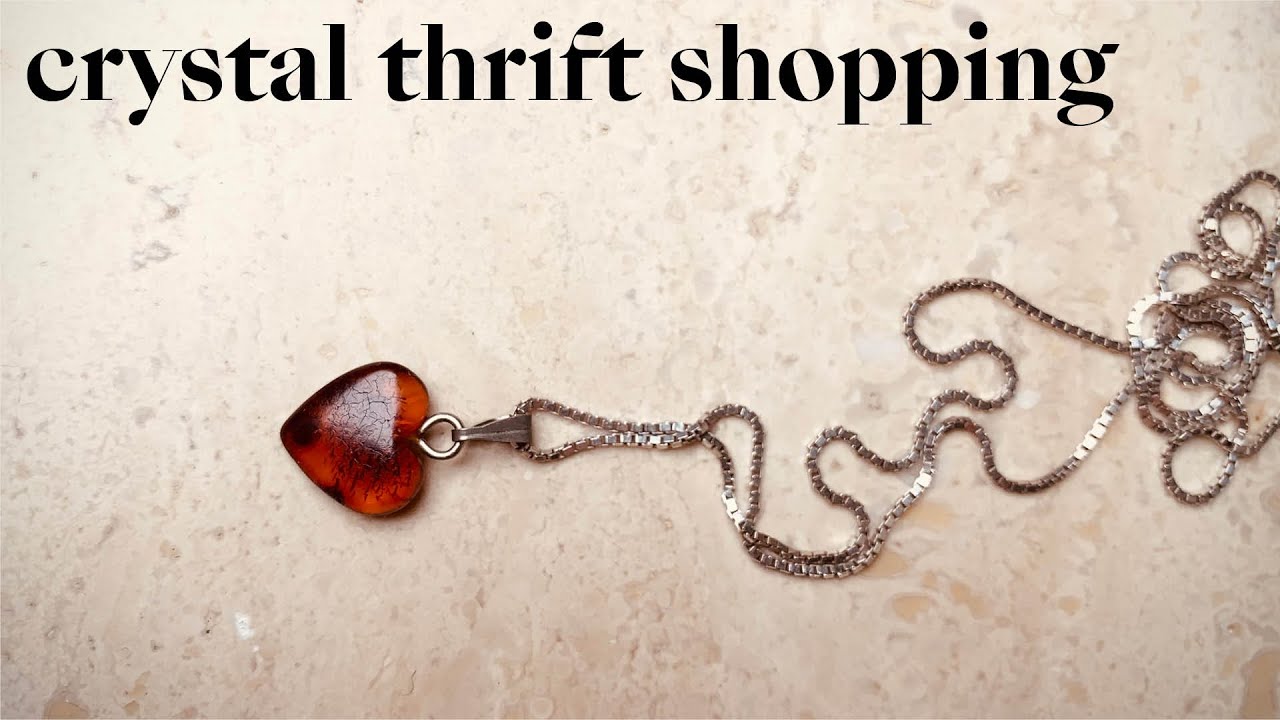 THRIFTING FOR CRYSTALS AND WARM MINIMALISM