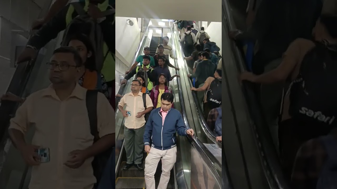 West Bengal Kolkata 🚇Howrah metro Howrah to 😱Sealdah ❤️ #viralshort #minivlog 🤔@YashSingh80 👈