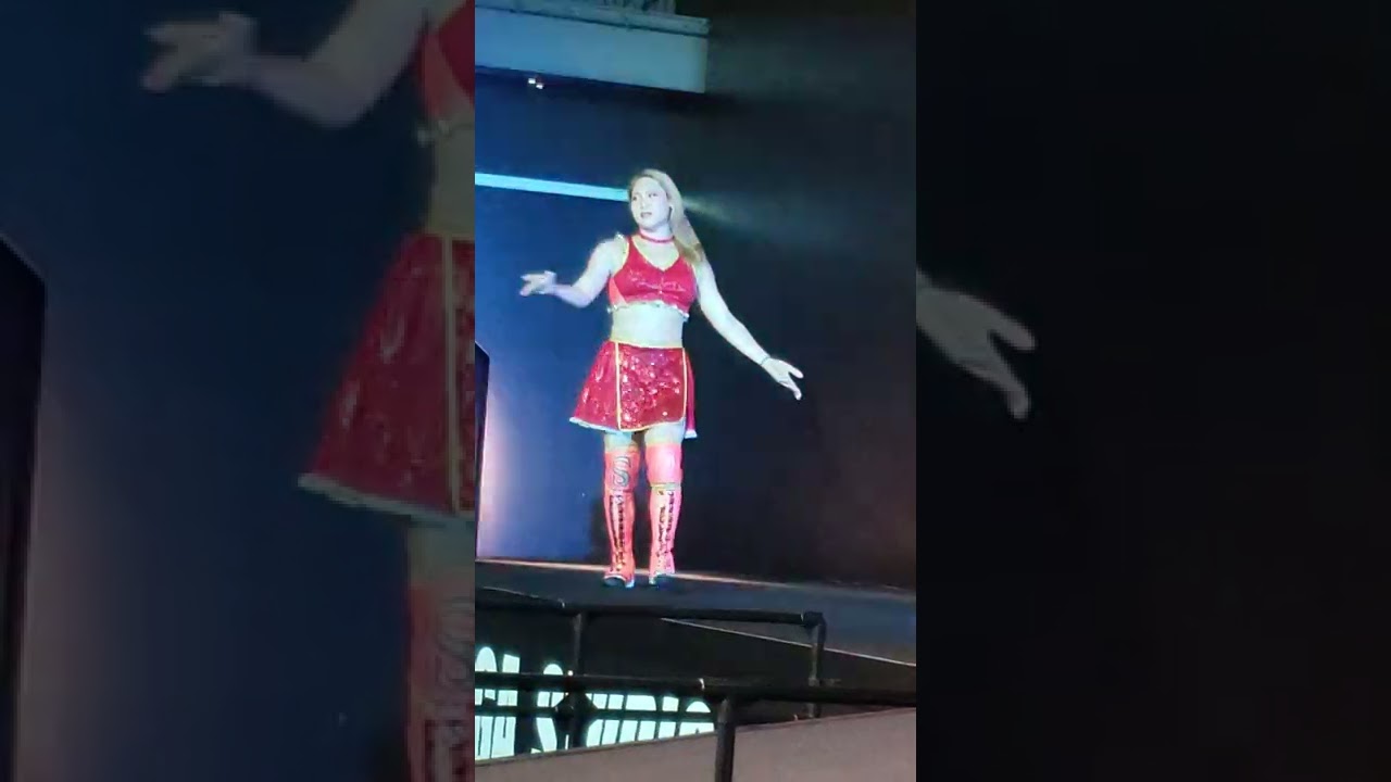 Echika Miyabi entrance