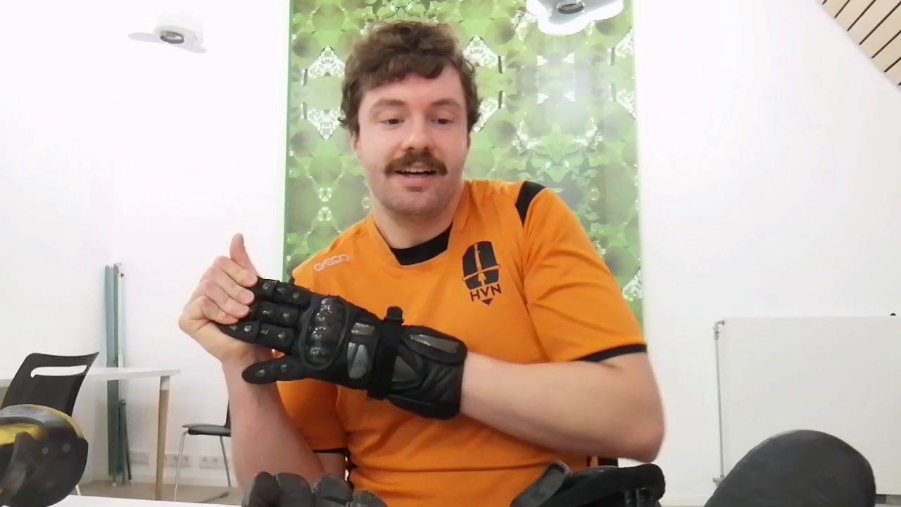 Gear review: Light gloves for HEMA