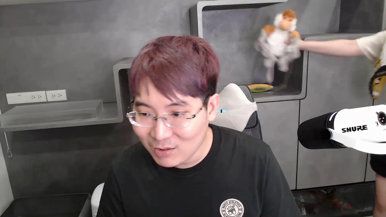 2026/3/2/週一，北捷媽媽打小孩遇到正義魔人狠揍？嗆去北車沙人遭羈押？董娘遭詐騙黃金68.3兩，起訴書寫成683兩，車手賠到脫褲。