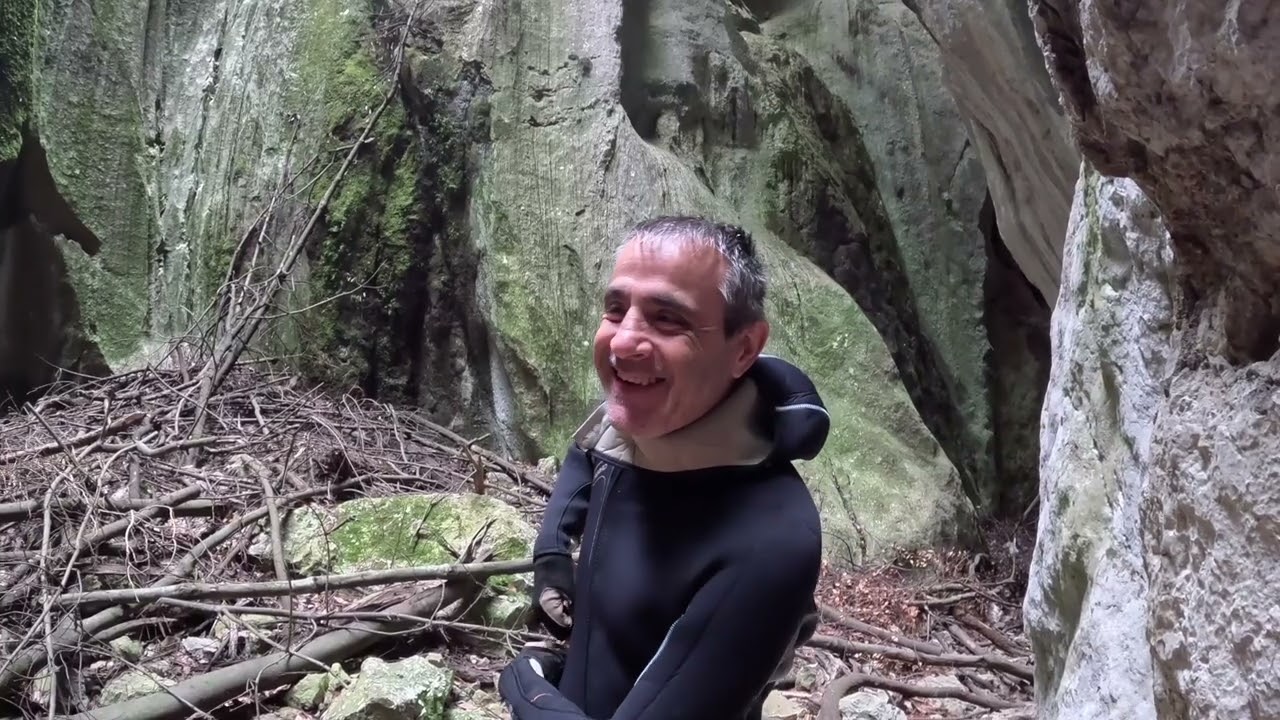 AL FILO DE LO POSIBLE, SA FOSCA POR SA BOMBILLA