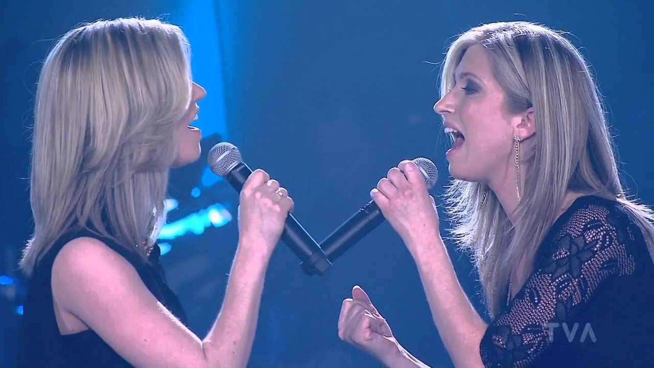 Stephanie & Sabrina Barabé Vs Julie D'Aoust