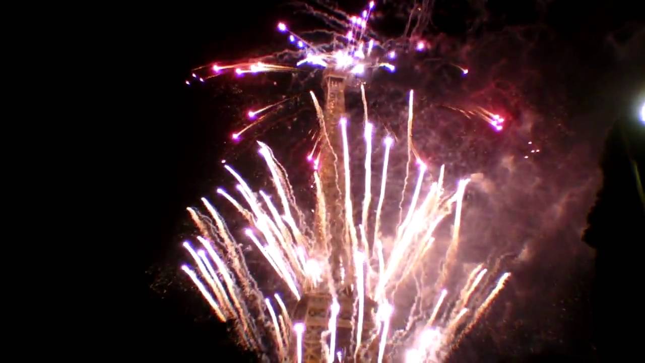 Tour Eiffel Firework HD - 14 juillet 2009 2/2
