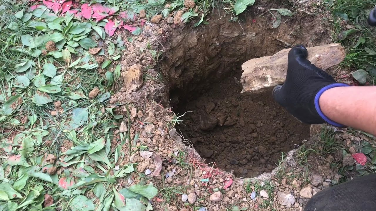 digging holes in the ROCKIEST dirt (works every time) jackhammer