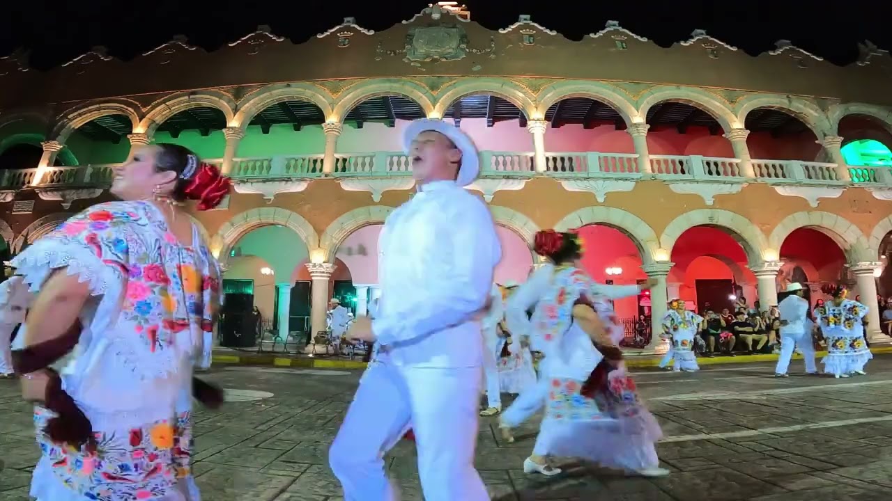 Ballet Folklórico Titular del Ayuntamiento de Mérida. Reunión de ex integrantes.