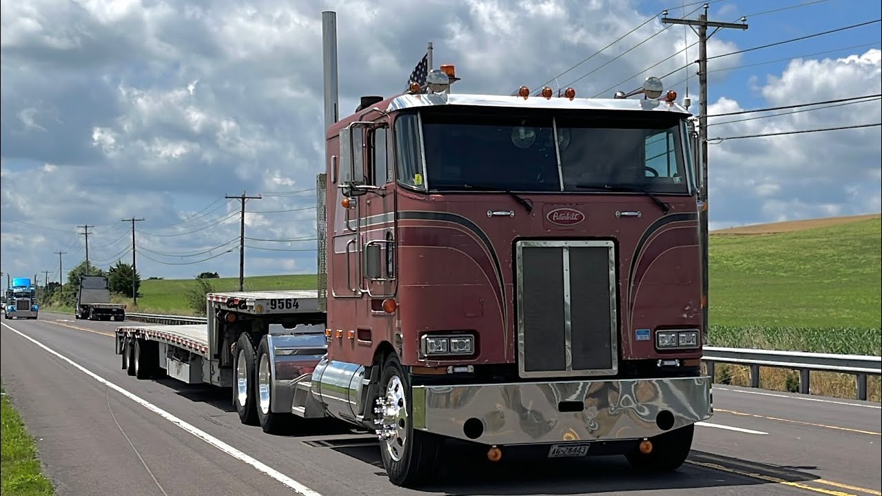 Route 222 Gone Wild - Four Cabovers, Old Peterbilts, And A Straight Piped International