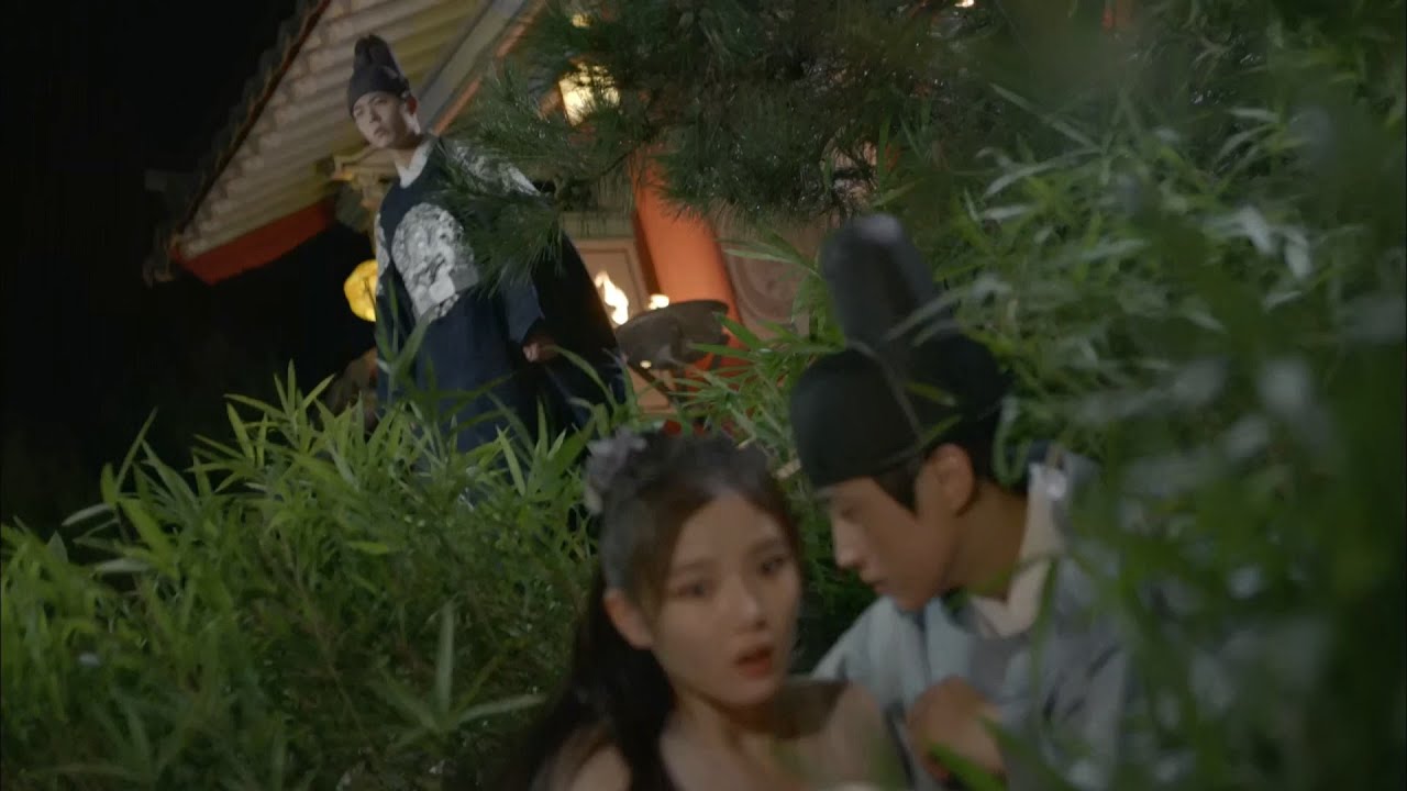 구르미 그린 달빛 - 박보검, 독무 추던 묘령의 여인 찾아 나서다…김유정 위기!. 20160830