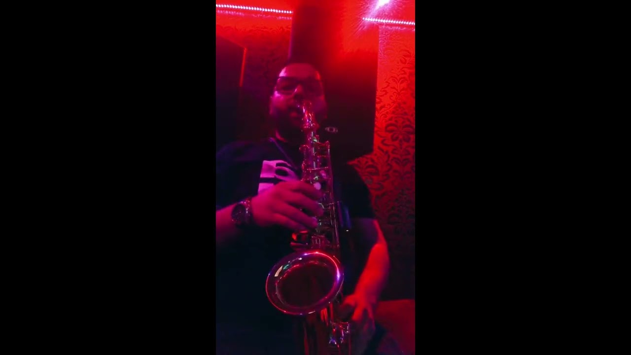 Edi Xonit live ne Tik Tok club Bella Vita