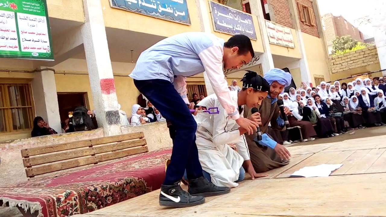 مسرحيه مدرسيه هتموت من الضحك.    طلاب ث عام 2019 تصميم حامد سيطره