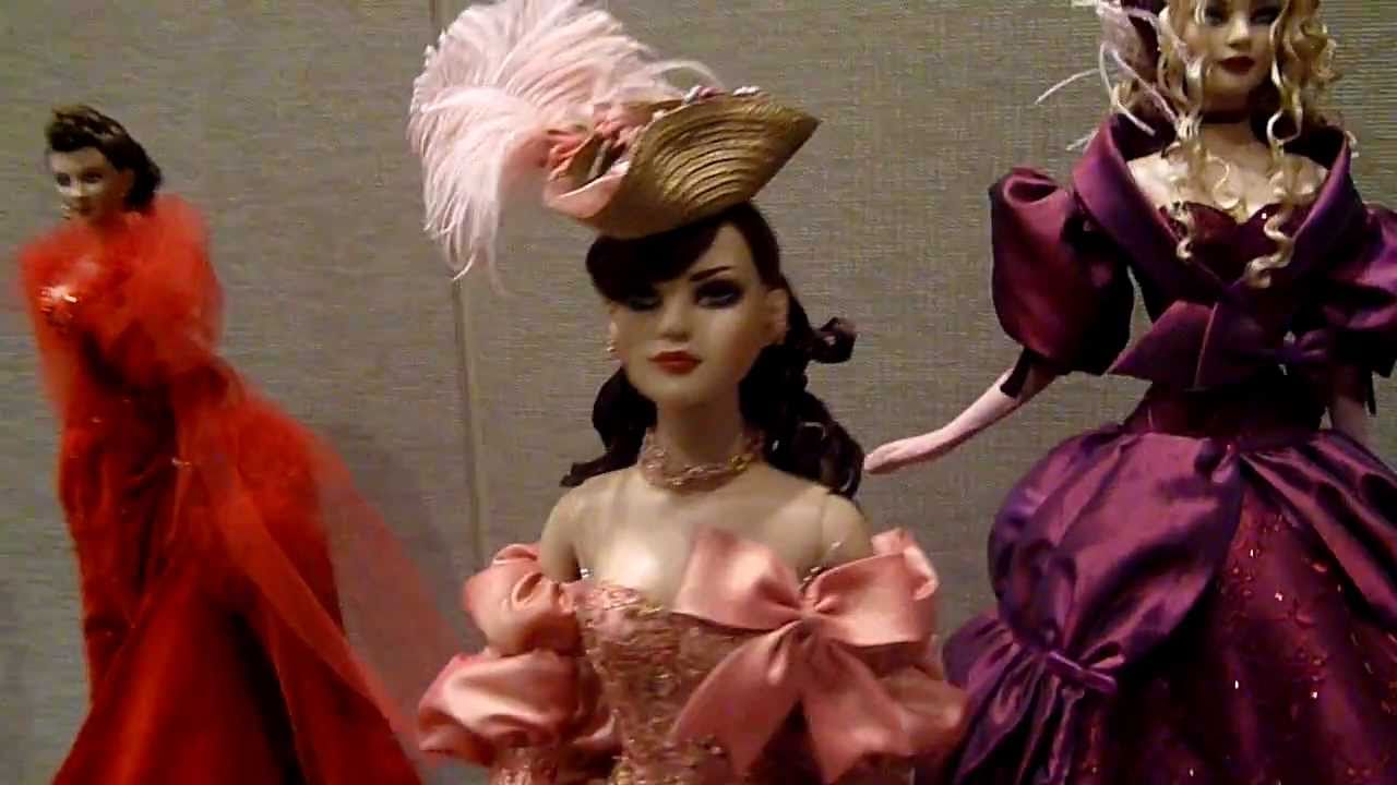 Exhibit Room - Tonner Doll Company