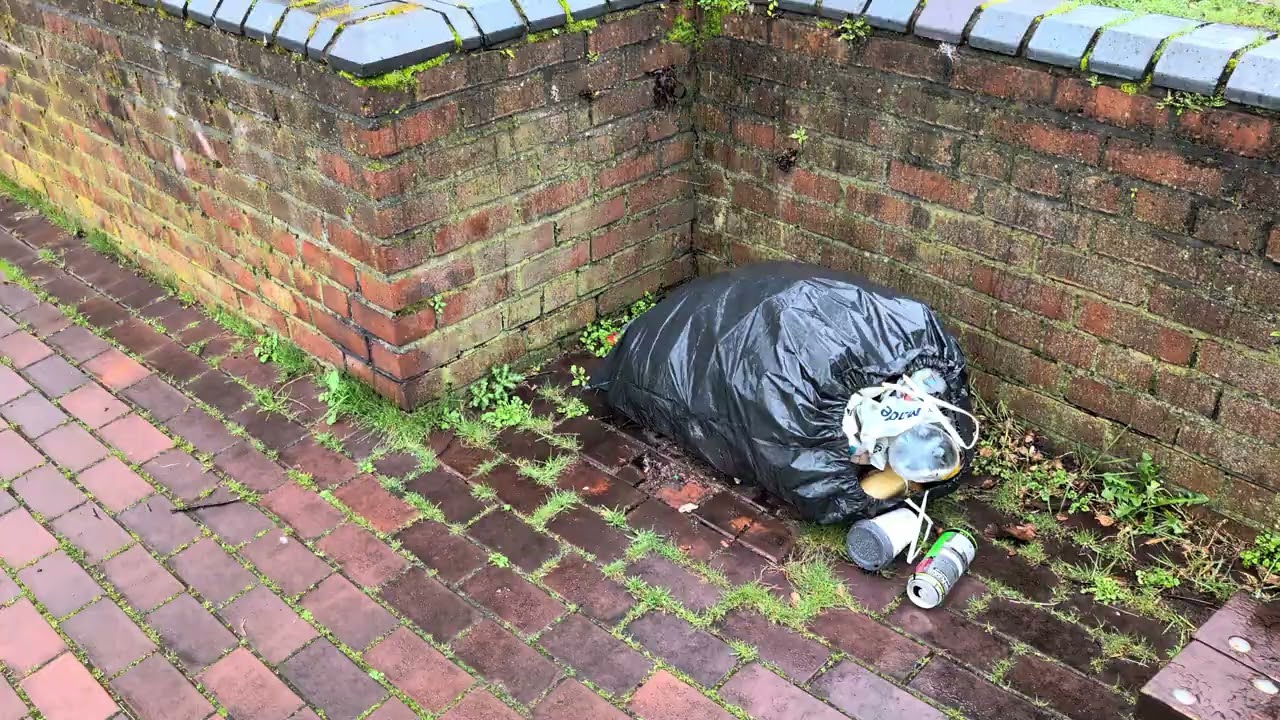 4K/60FPS ⚓ Ellesmere Port ⚓ Where's the bin gone!? ⚓ Mon 2 March 2026 ⚓
