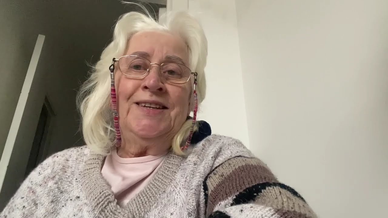 Выпал первый снег ❄️. Готовим диетический суп 🍜. Улица Вокзальная в Буче. 