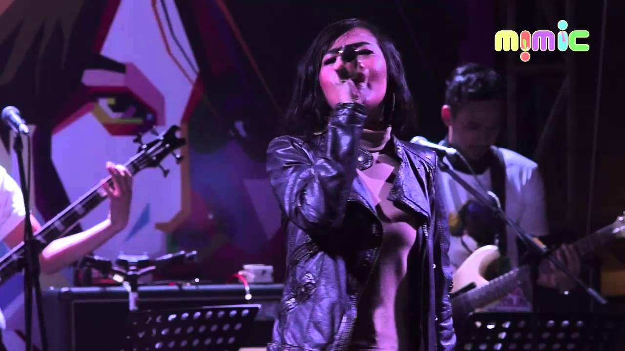 06 Nike Ardilla : Matahariku - Rinni Wulandari (Indonesian Idol)