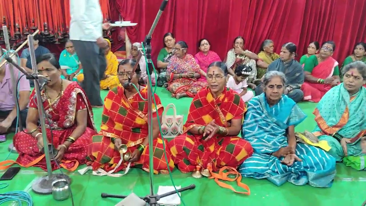 धावरे विठ्ठला पाव रे विठ्ठला पंढरीच्या वाटेला धावरे विठ्ठला 🚩🚩🙏🙏🌹🌹