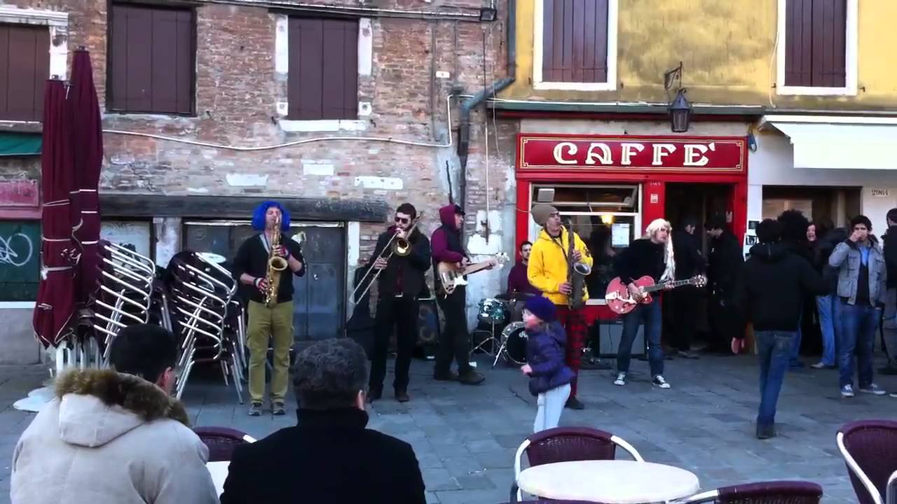 SKA-J The pink panther, Live al Caff&egrave; Rosso, Carnevale 2011