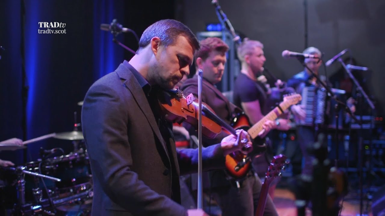 Skerryvore perform "The Angry Fiddler" at the Tolbooth