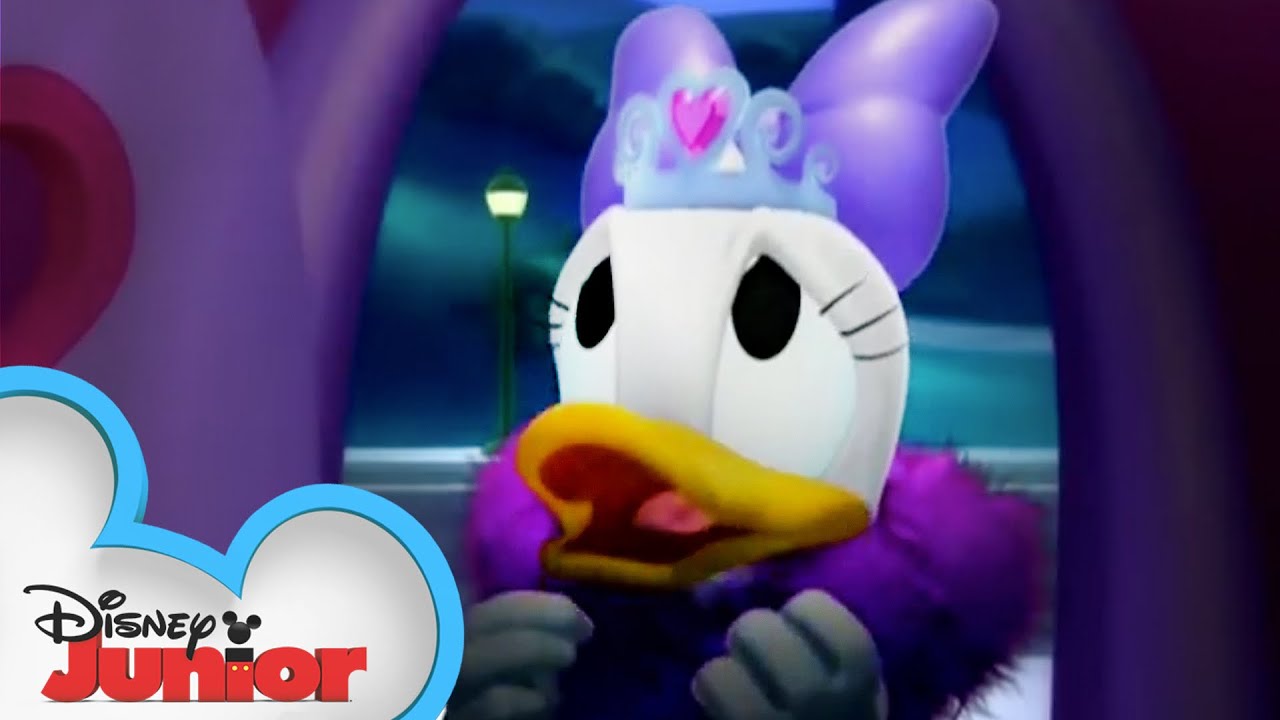 A Shop in the Dark | Minnie's Bow-Toons | @disneyjr